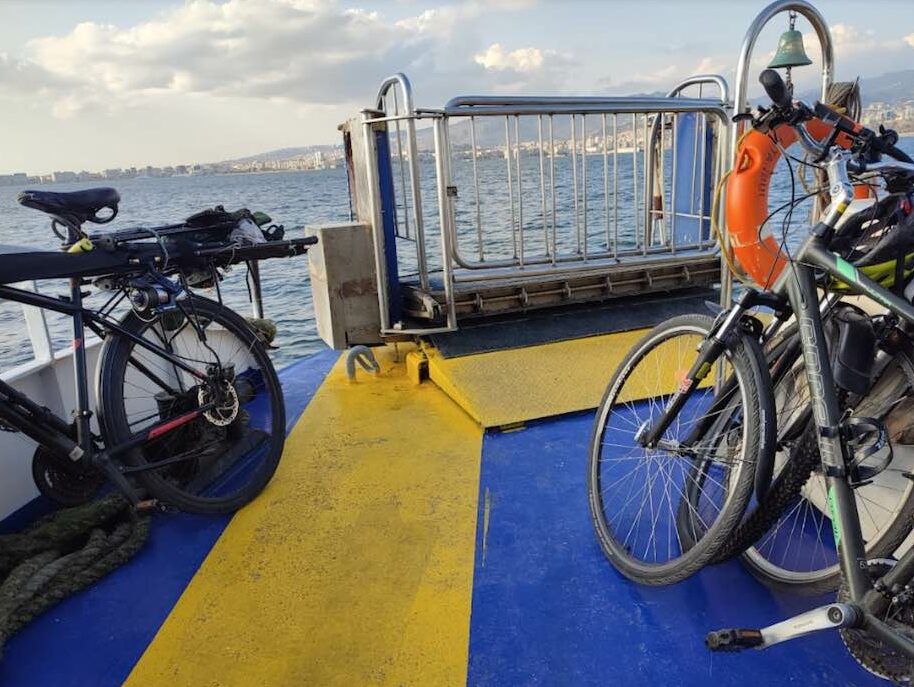 MOBIX Stories: Discovering Mediterranean Izmir's Charm on Two Wheels